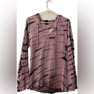 Long sleeve shirt with hood